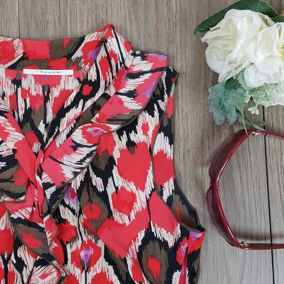 TAHARI Geometric Print sleeveless Blouse sz XS with ruffles - Picture 1 of 5